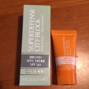 clinique superdefense city block